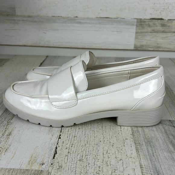 Kenneth Cole Reaction Womens 7.5 faux white patent leather oxford shoes low heel - Picture 4 of 9